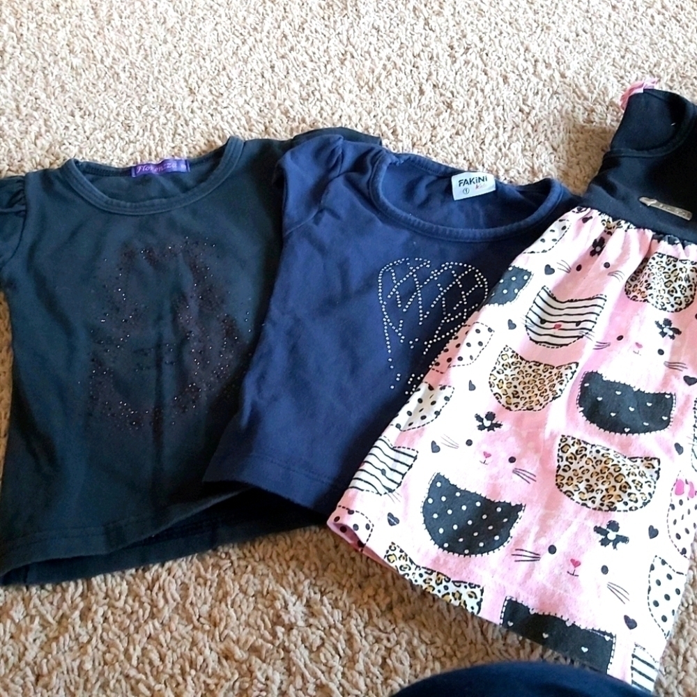 🧸2 tshirts+ 1 dress//